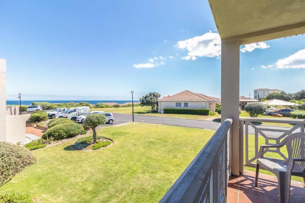 Appartamento Easy Going Hermanus With An Ocean View Esterno foto